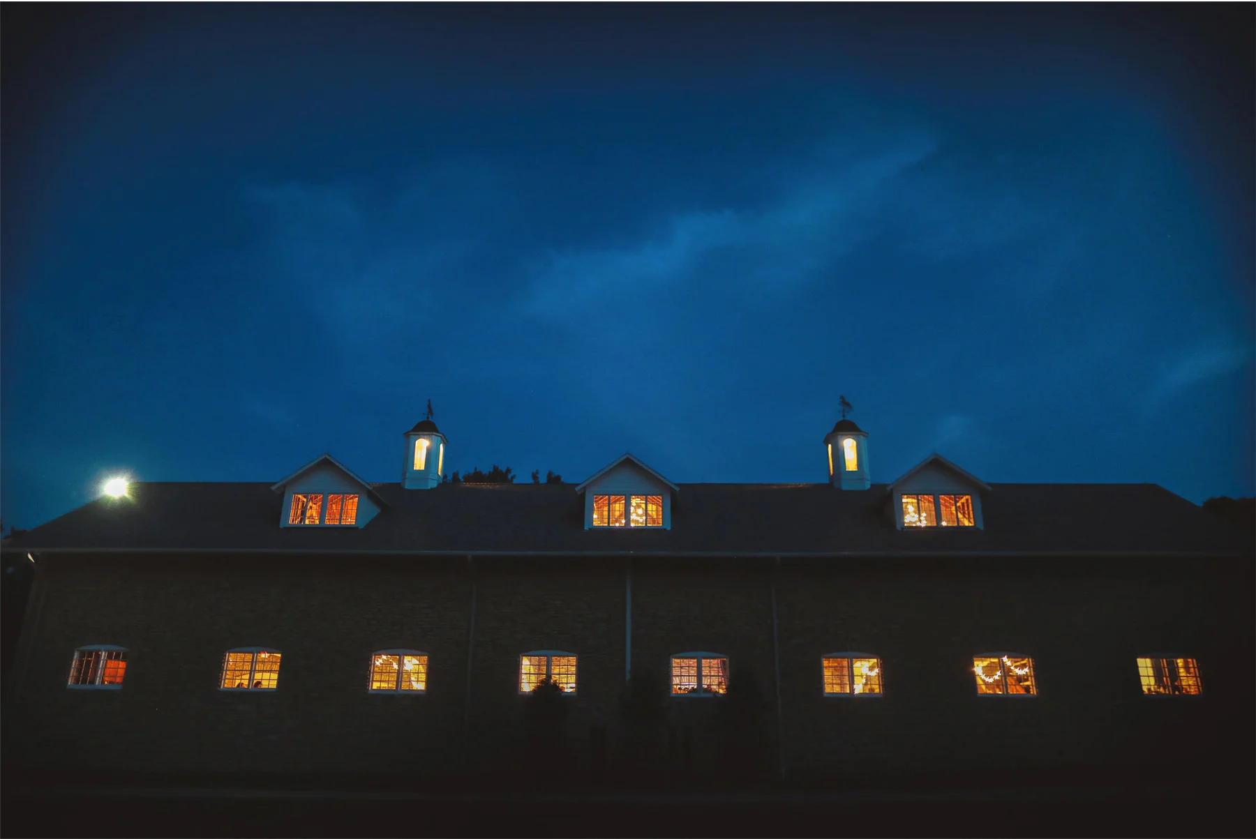 25-Vick-Photography-Rochester-Minnesota-Mayowood-Stone-Barn-Country-Wedding-Reception-Night-Sky-Lizz-and-Brady.jpg