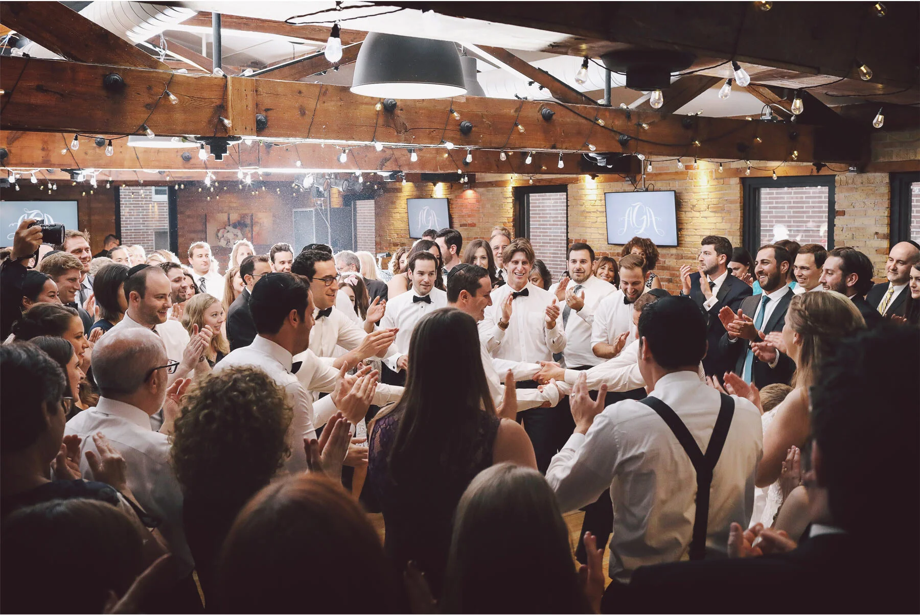 16-Minnesota-Wedding-Vick-Photography-Minneapolis-Event-Centers-Dance-Jewish-Reception-Amy-and-Avi.jpg
