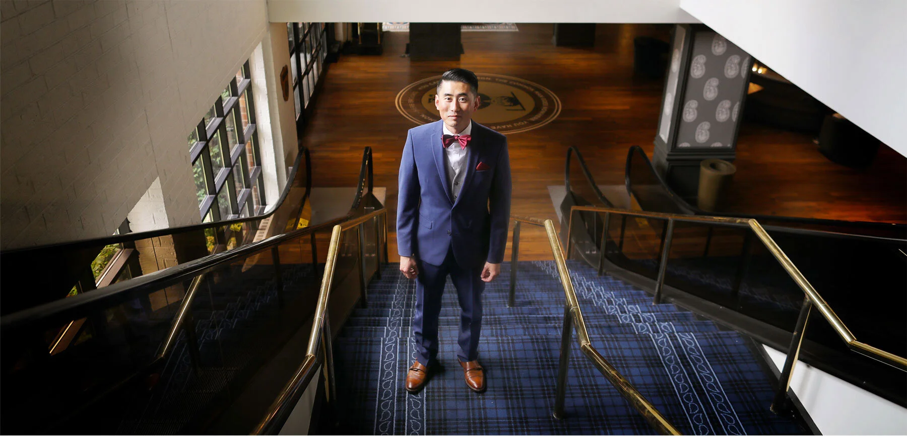 01-Vick-Photography-Minneapolis-Minnesota-The-Graduate-Hotel-Groom-First-Look-Mai-&-Ross.jpg