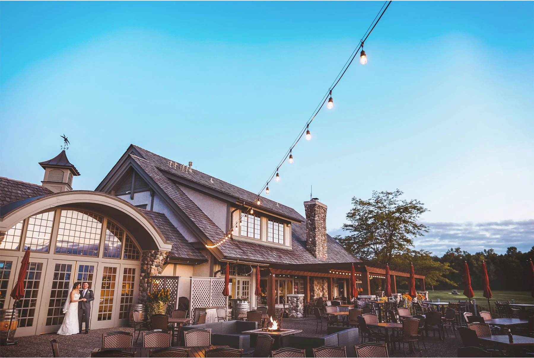 19-Vick-Photography-Minneapolis-Minnesota-Wedding-Rush-Creek-Golf-Club-Reception-Sunset-Amanda-and-Michael.jpg