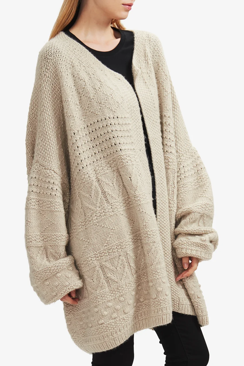 NorfolkCardigan_CreamLp_1197_CloserCrop.jpg