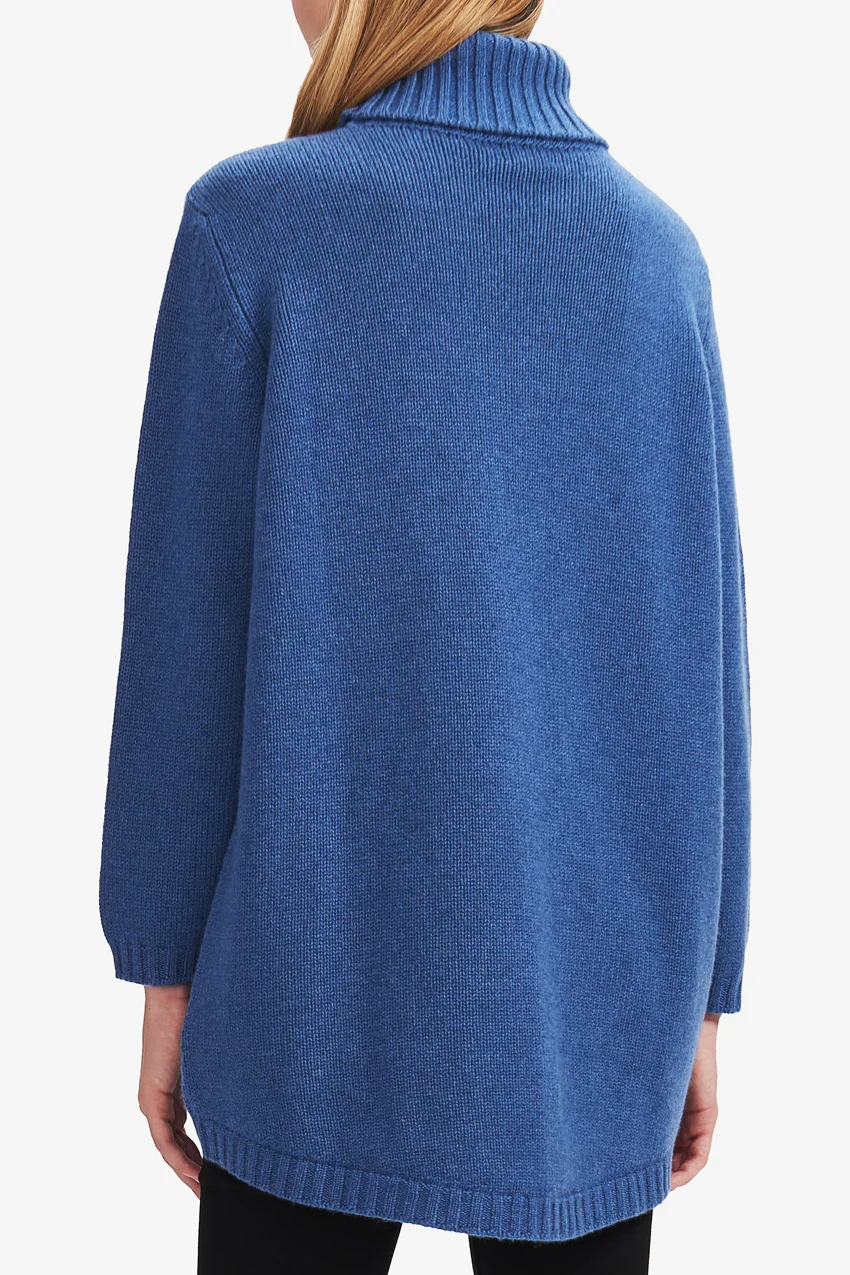 TatianaHiLoTnSweater_SoftDenim_0441_CloserCrop.jpg