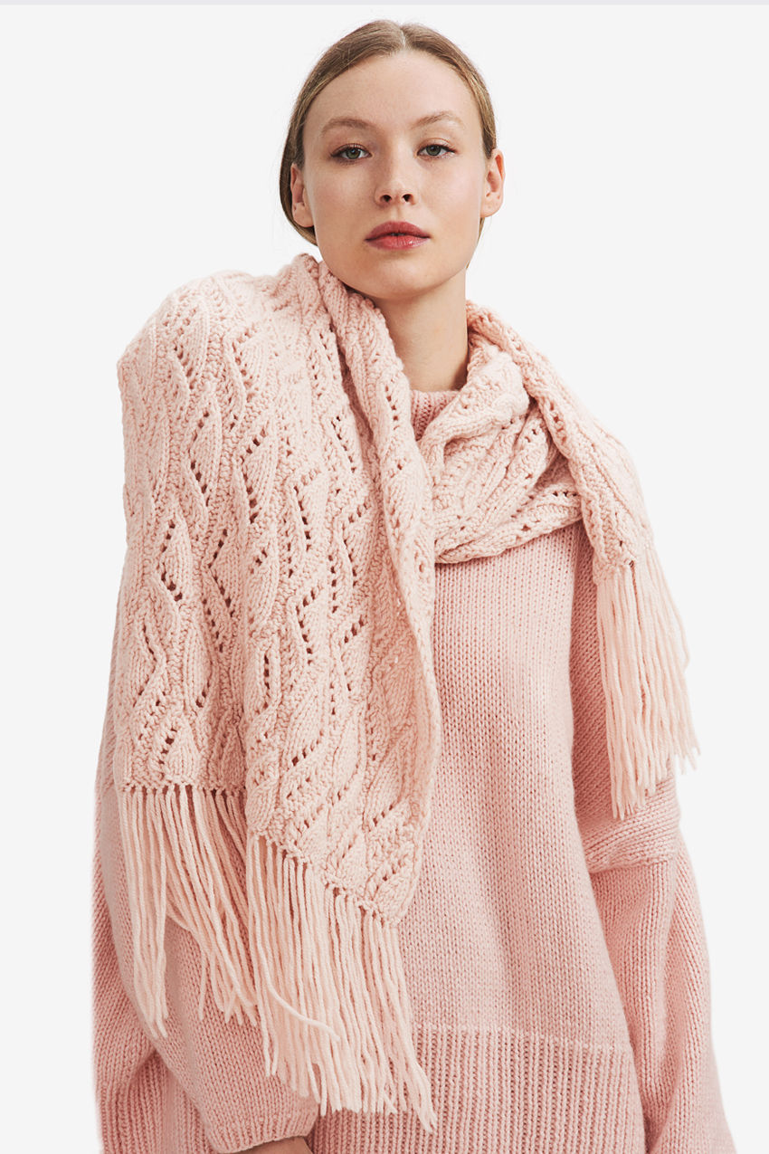 LaTraviateShawl_PetalPink_2322.jpg