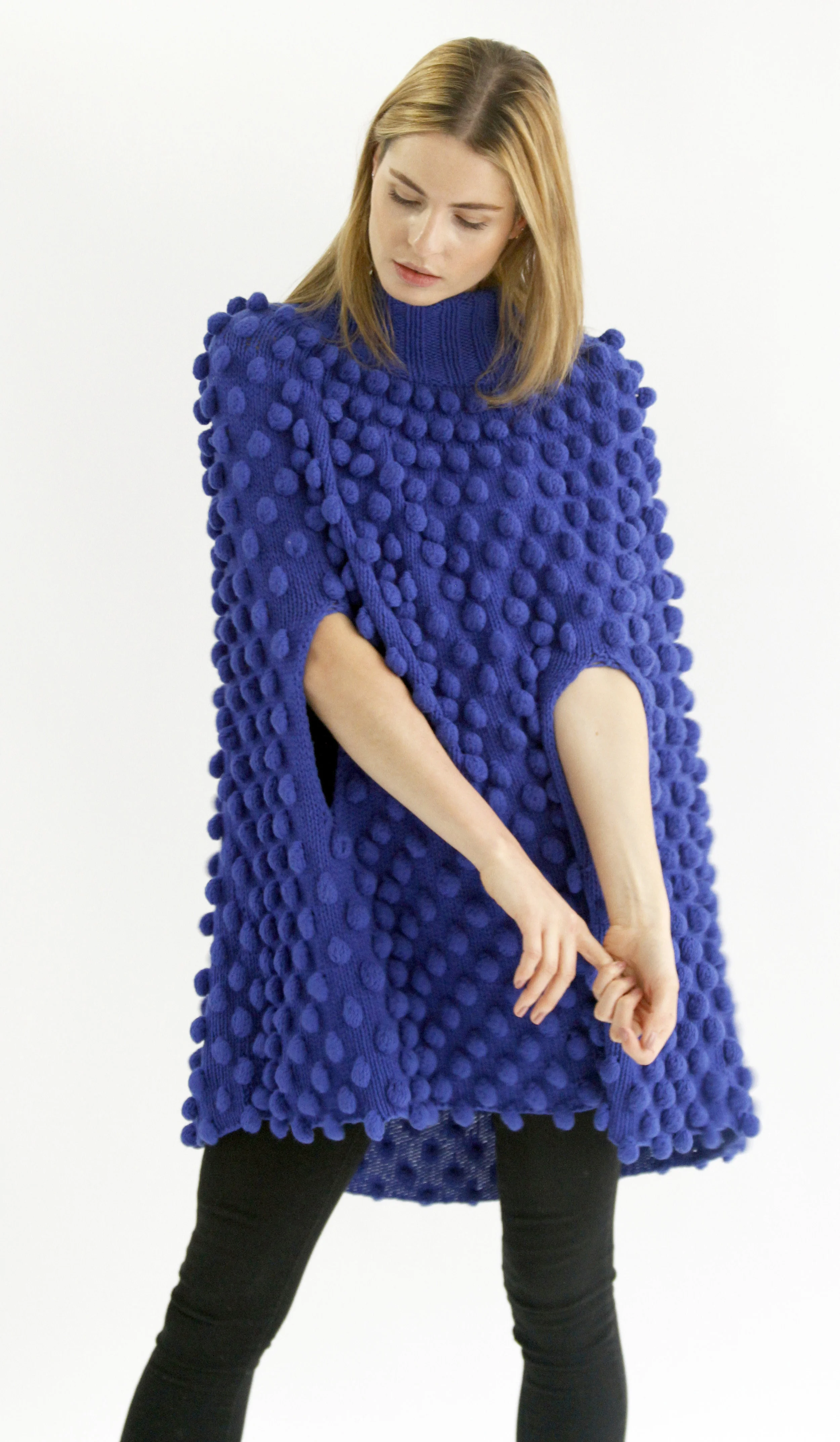 elizabeth poncho move2.jpg