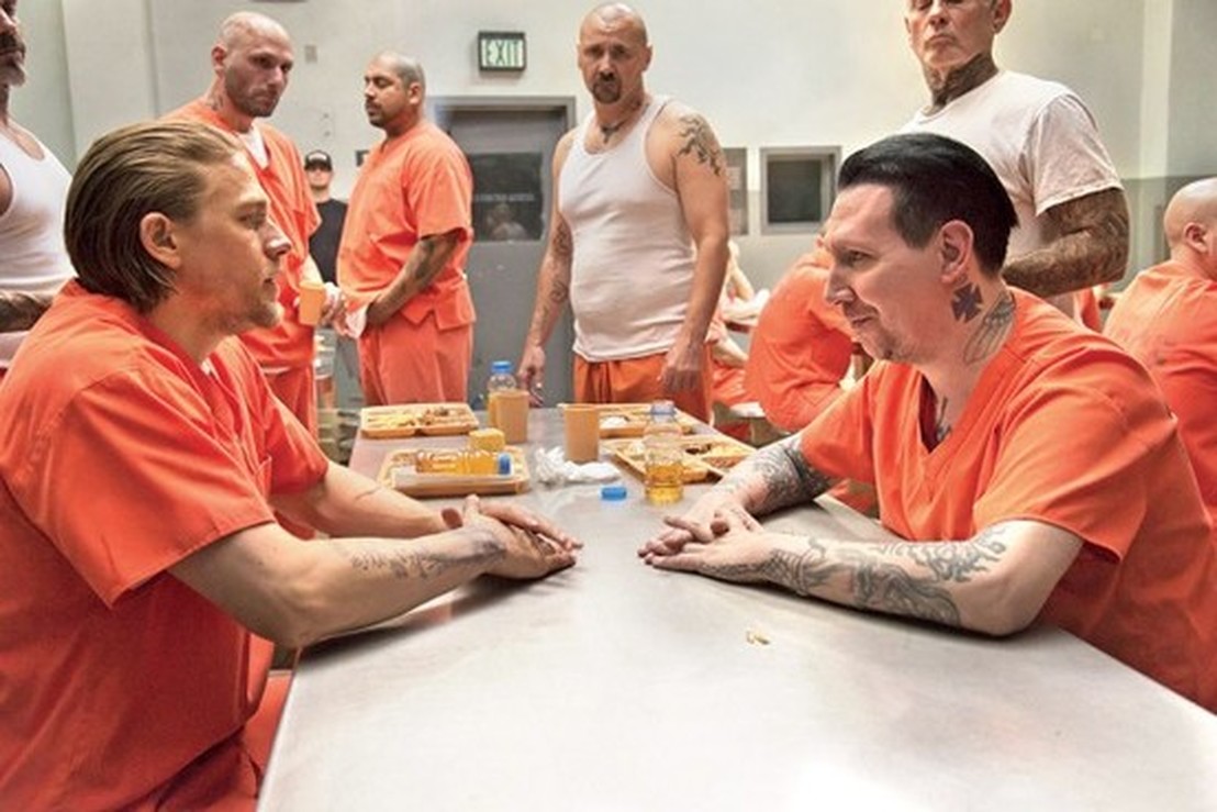2014sonsofanarchyfxew.jpg