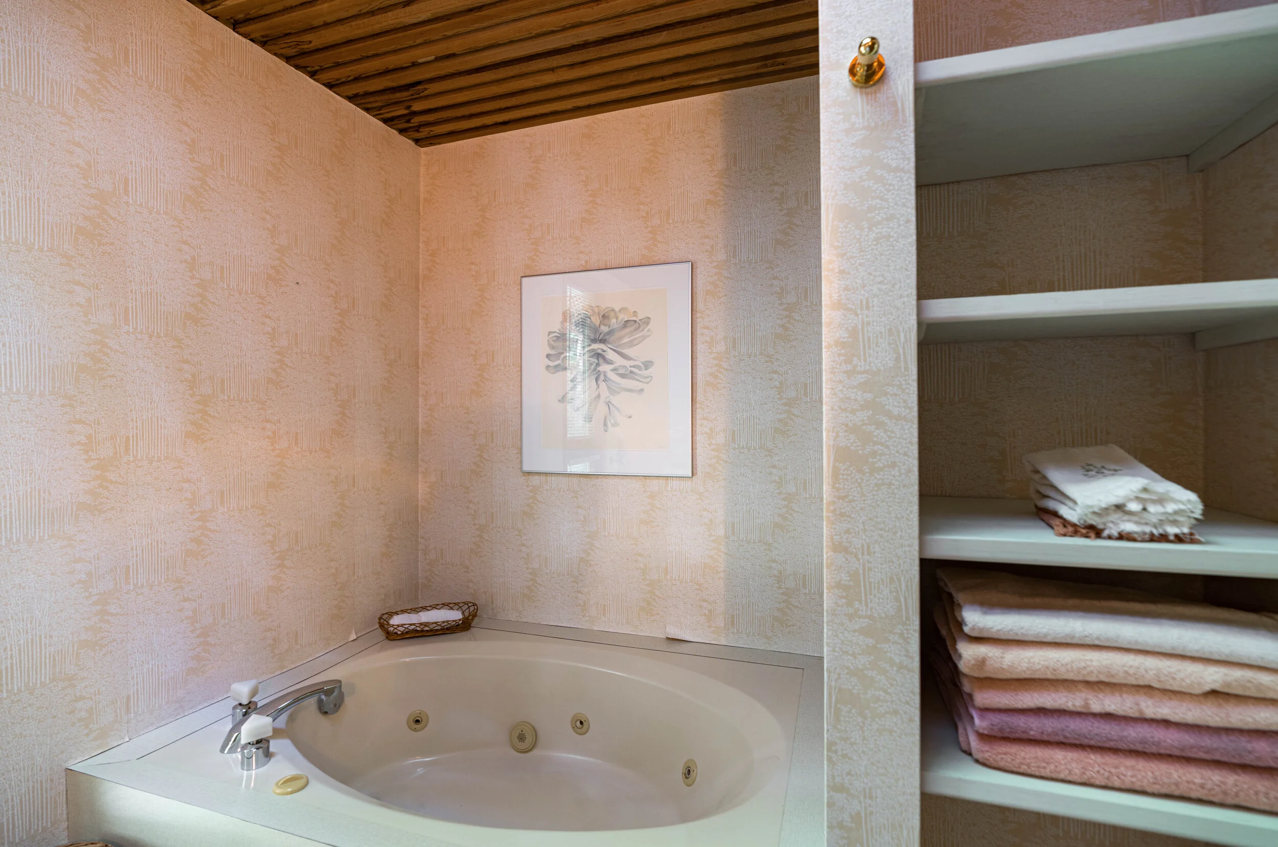 1049 Baxter Road - Baysville - Modern Movement Creative - Real Estate - September 08, 2021-28.jpg