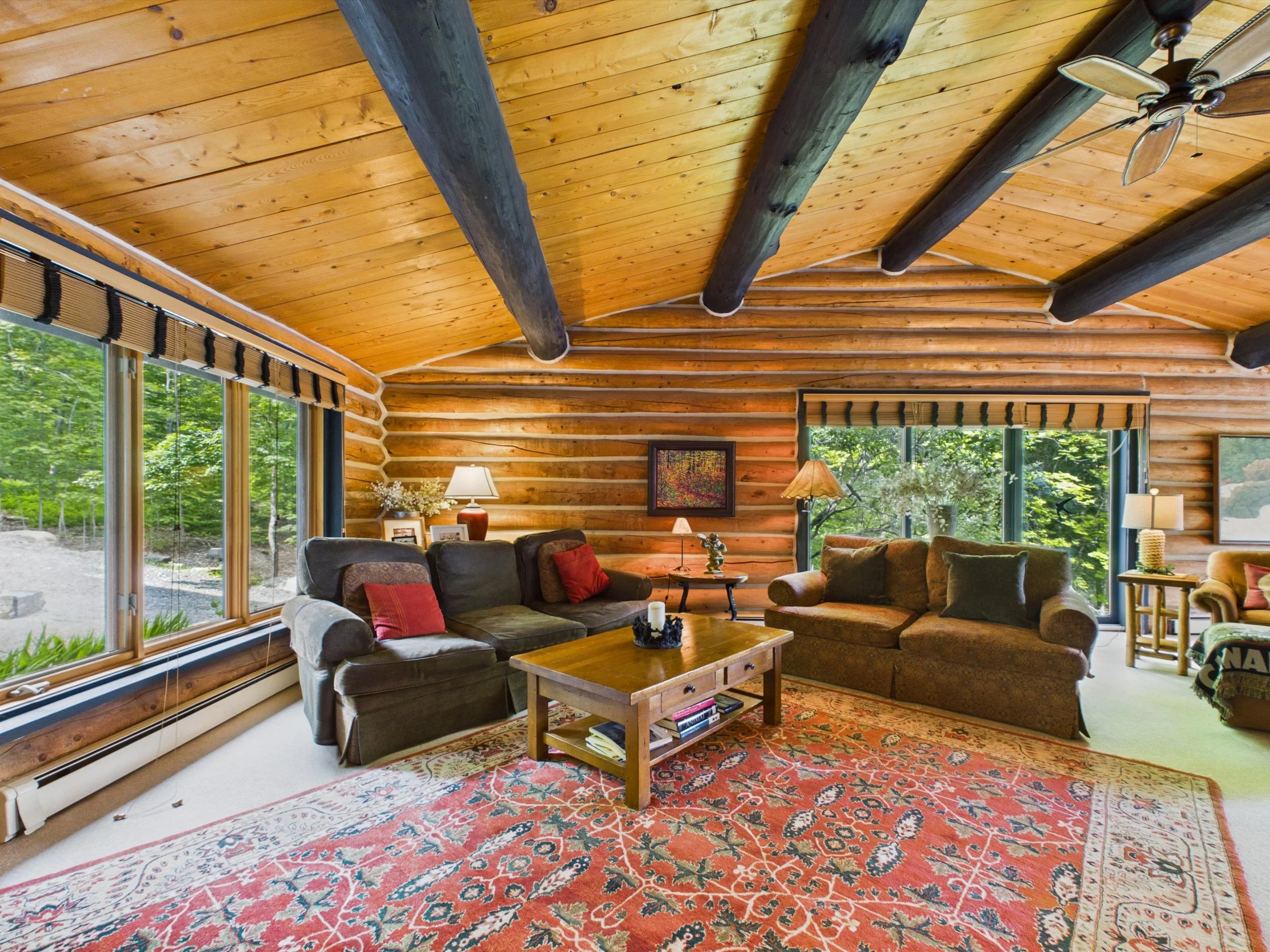23-1054 Hilltop Crescent-13.jpg