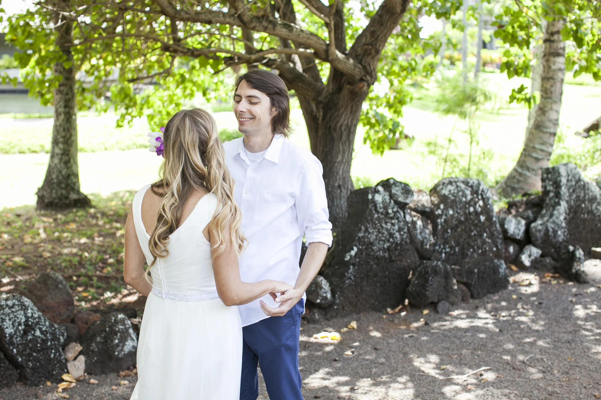 004_Laid_Back_Hawaiian_Beach_Wedding.jpg