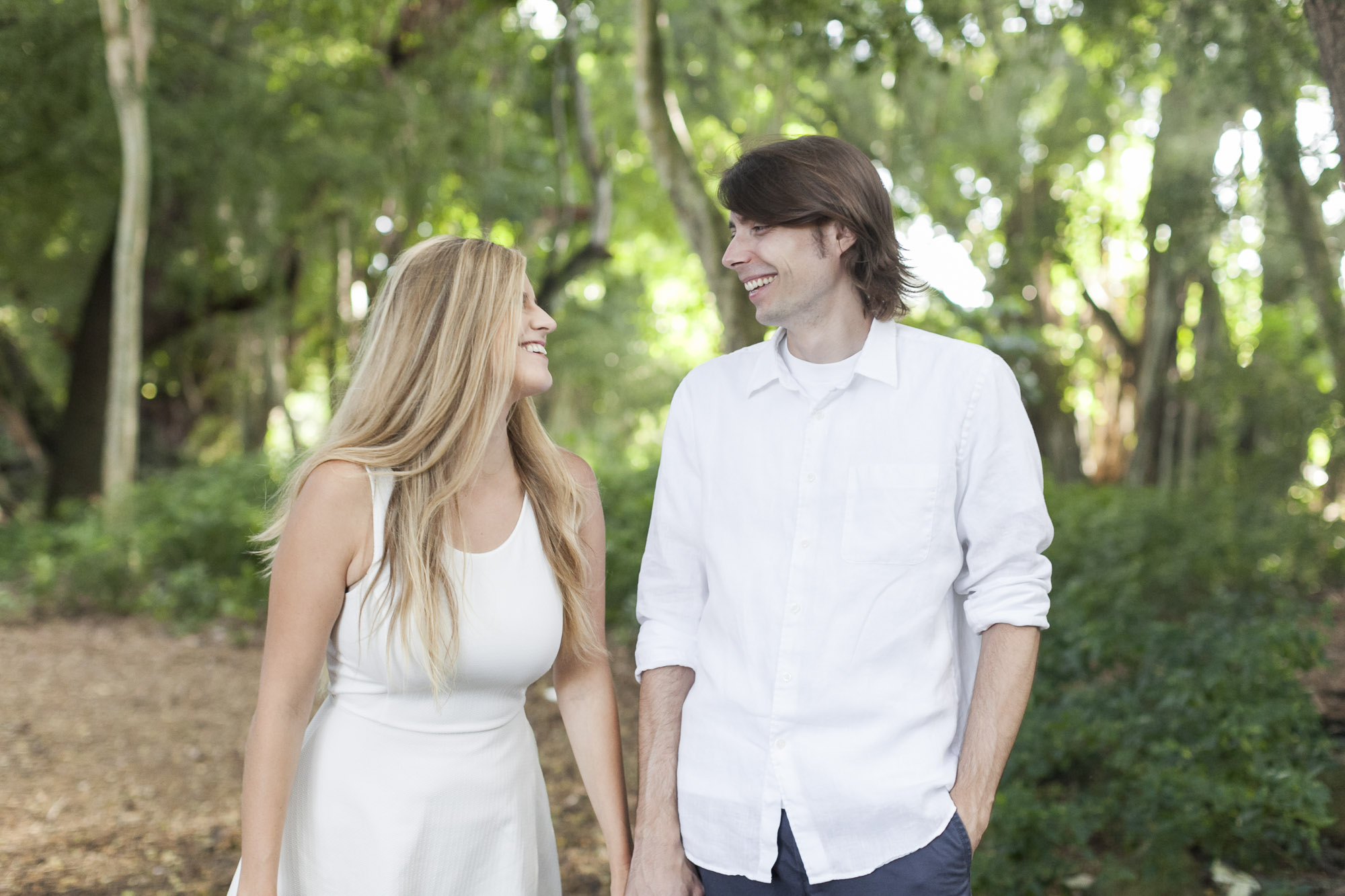 005_Epic_Cliff_Kauai_Beach_Engagement.jpg