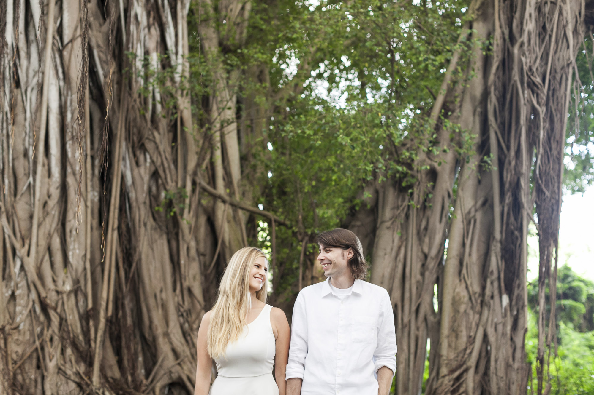 006_Epic_Cliff_Kauai_Beach_Engagement.jpg