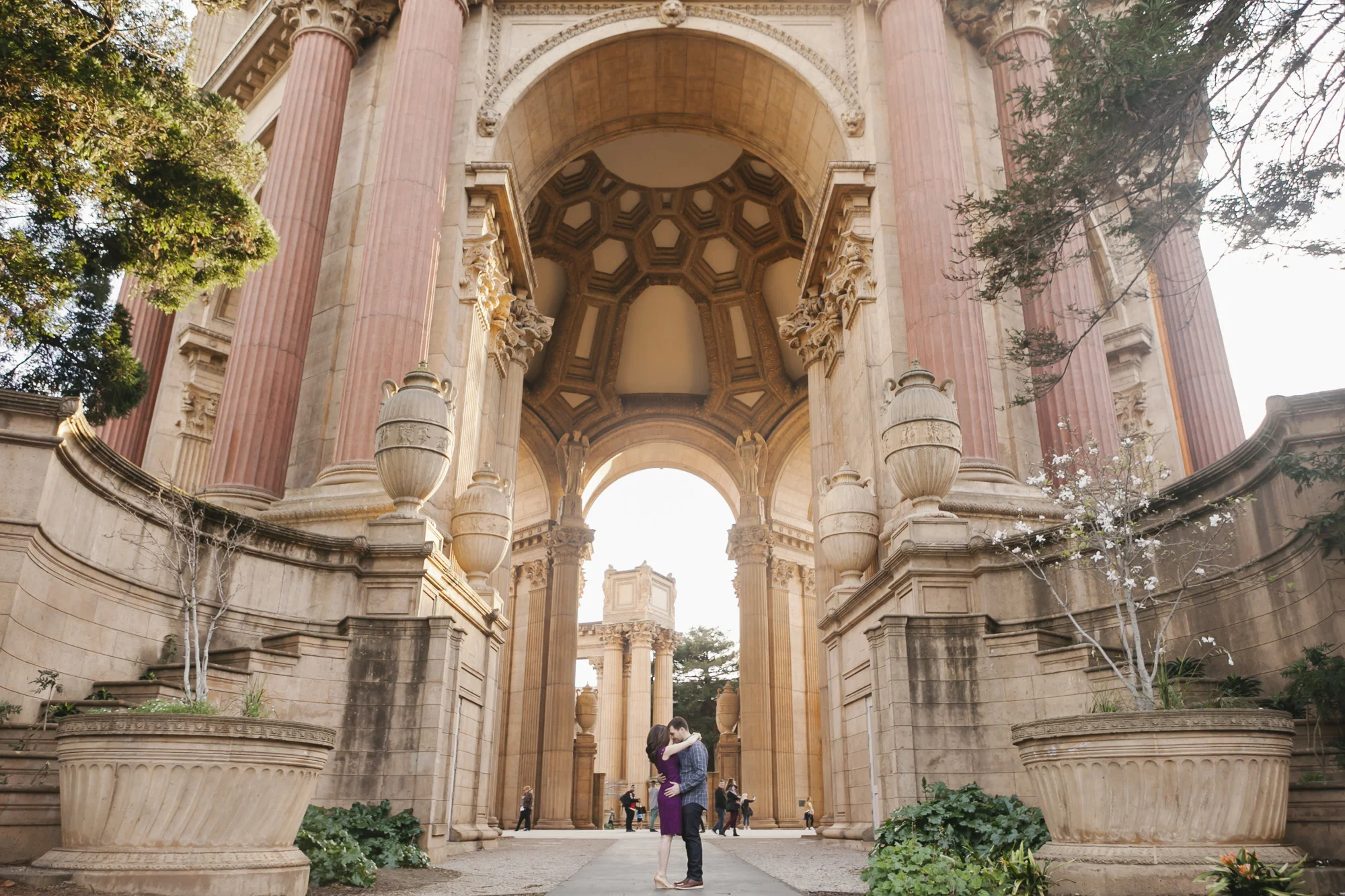 Engagement portraits at the Palace of Fine Arts in San Francisco under the dome