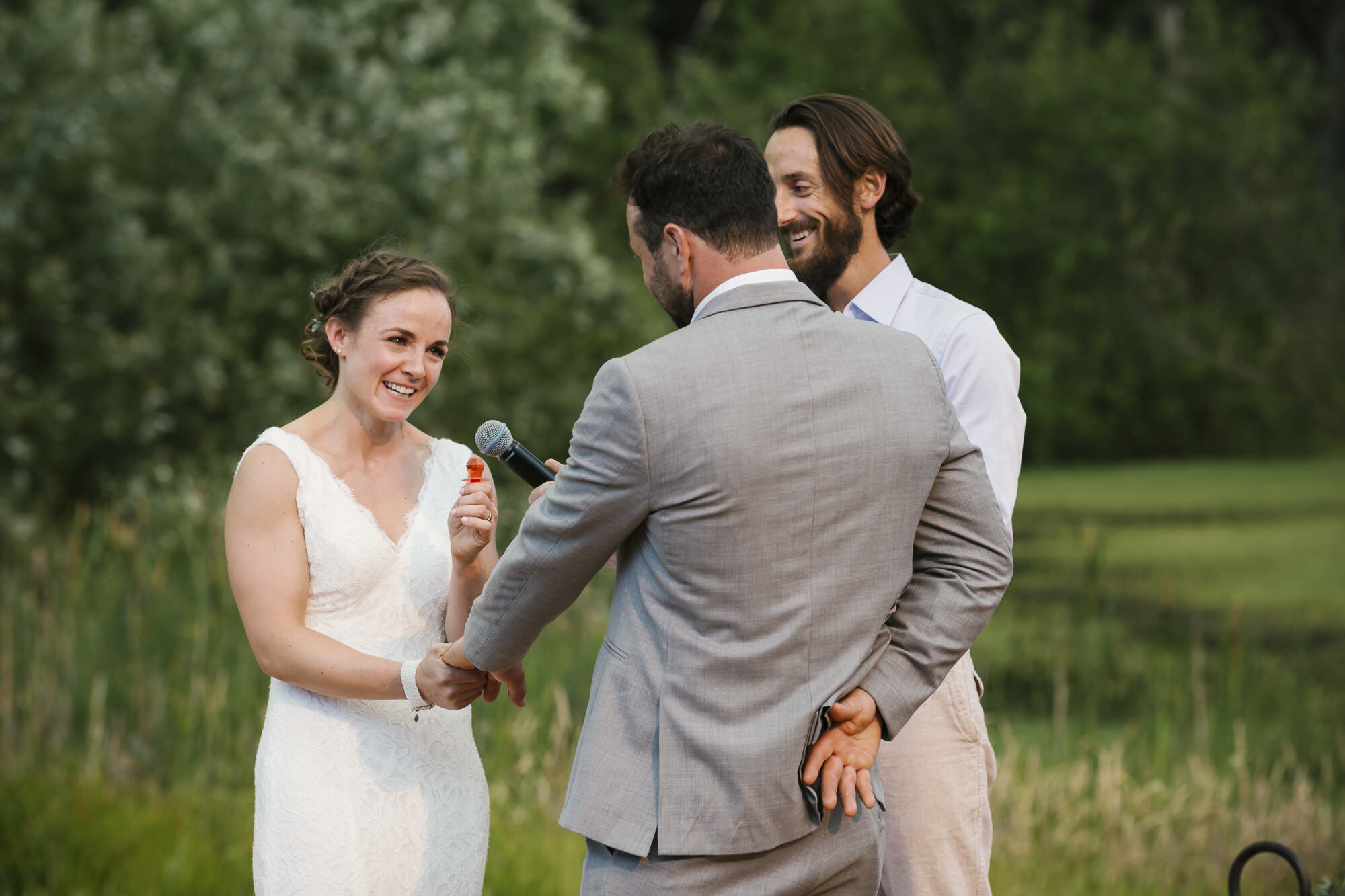 Groom surprises bride during ceremony with ring pop