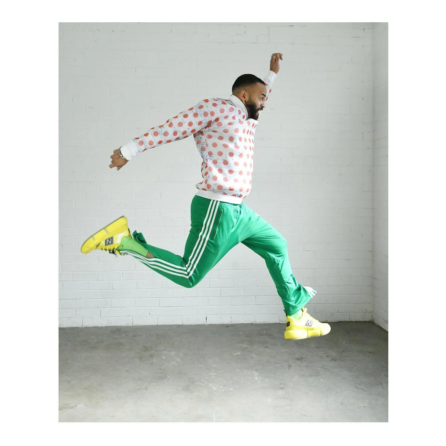 About 99 CASTING About 99 CASTING