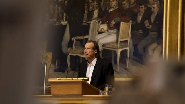 Krever tall på æresvold