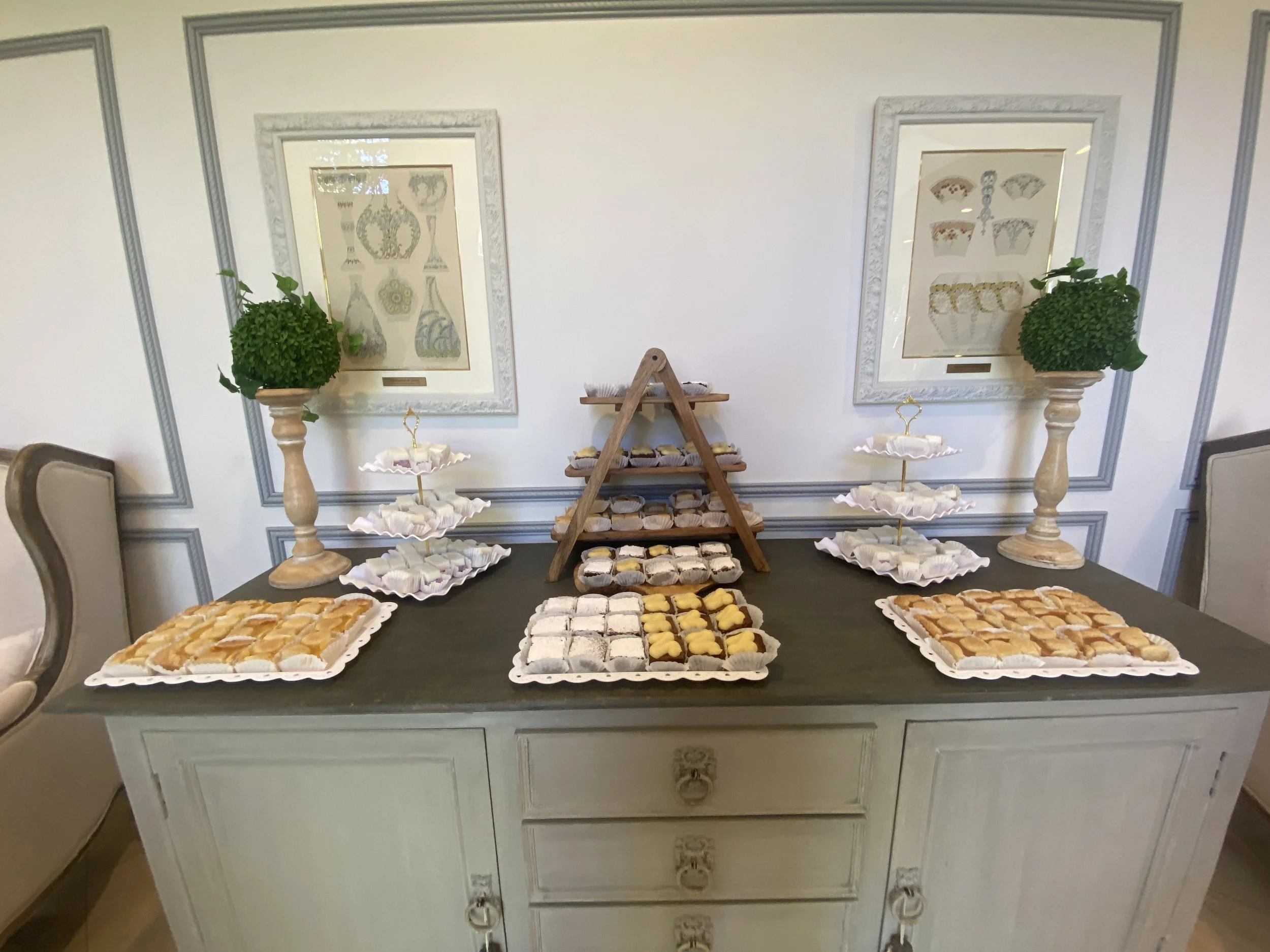 Mini desserts table Hawaii Wedding party