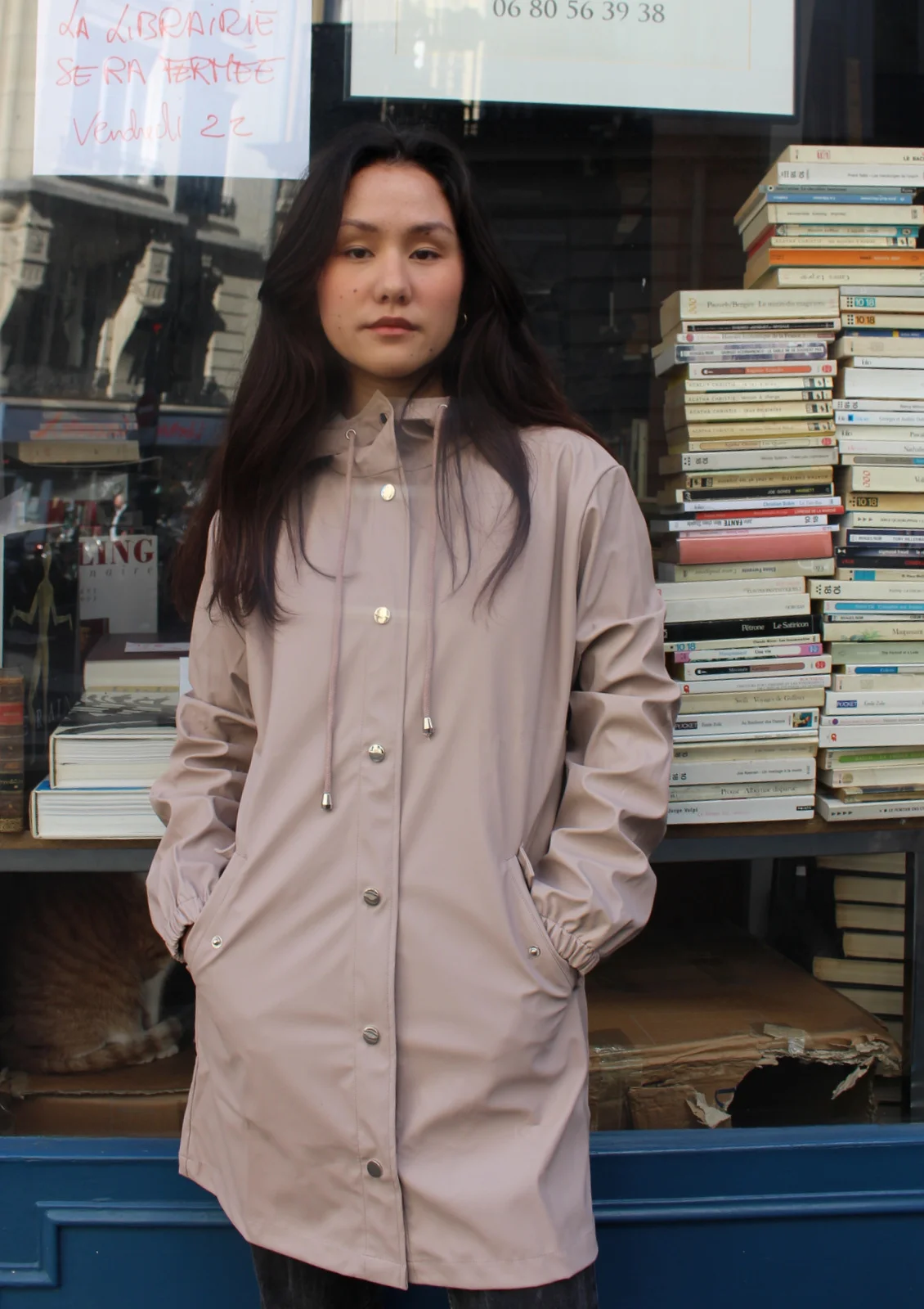 fille manteau hauteur genoux beige inspiration k-way