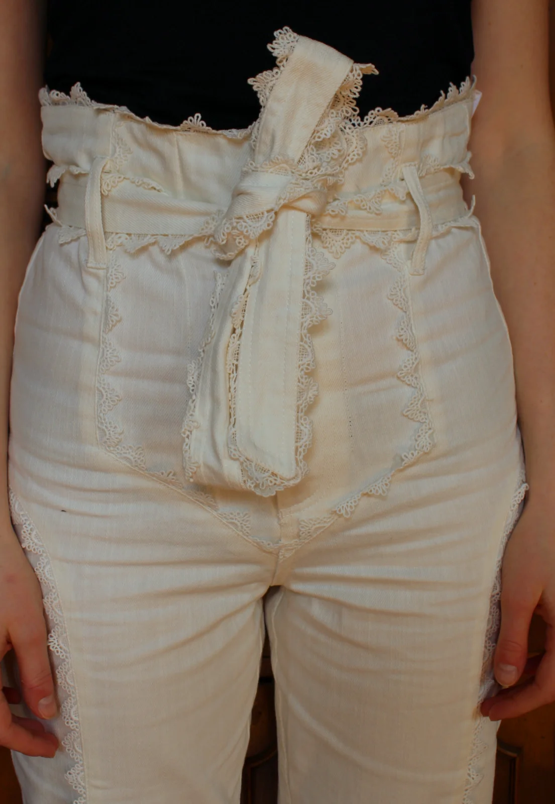 cocktail_brut_house_of_sunny_pantalon_blanc_4.jpg