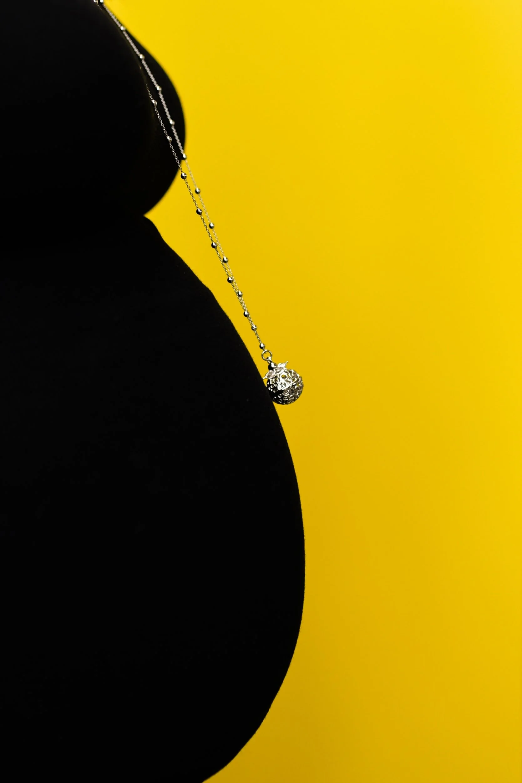 What does a pregnant belly feel like?