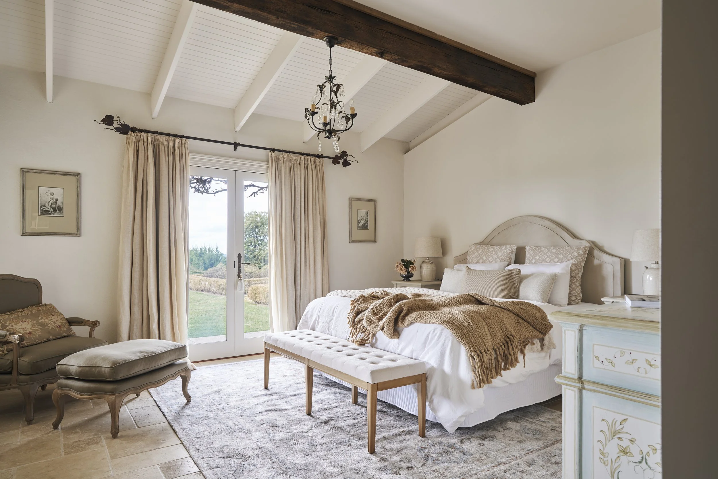 The Homestead - Master Suite