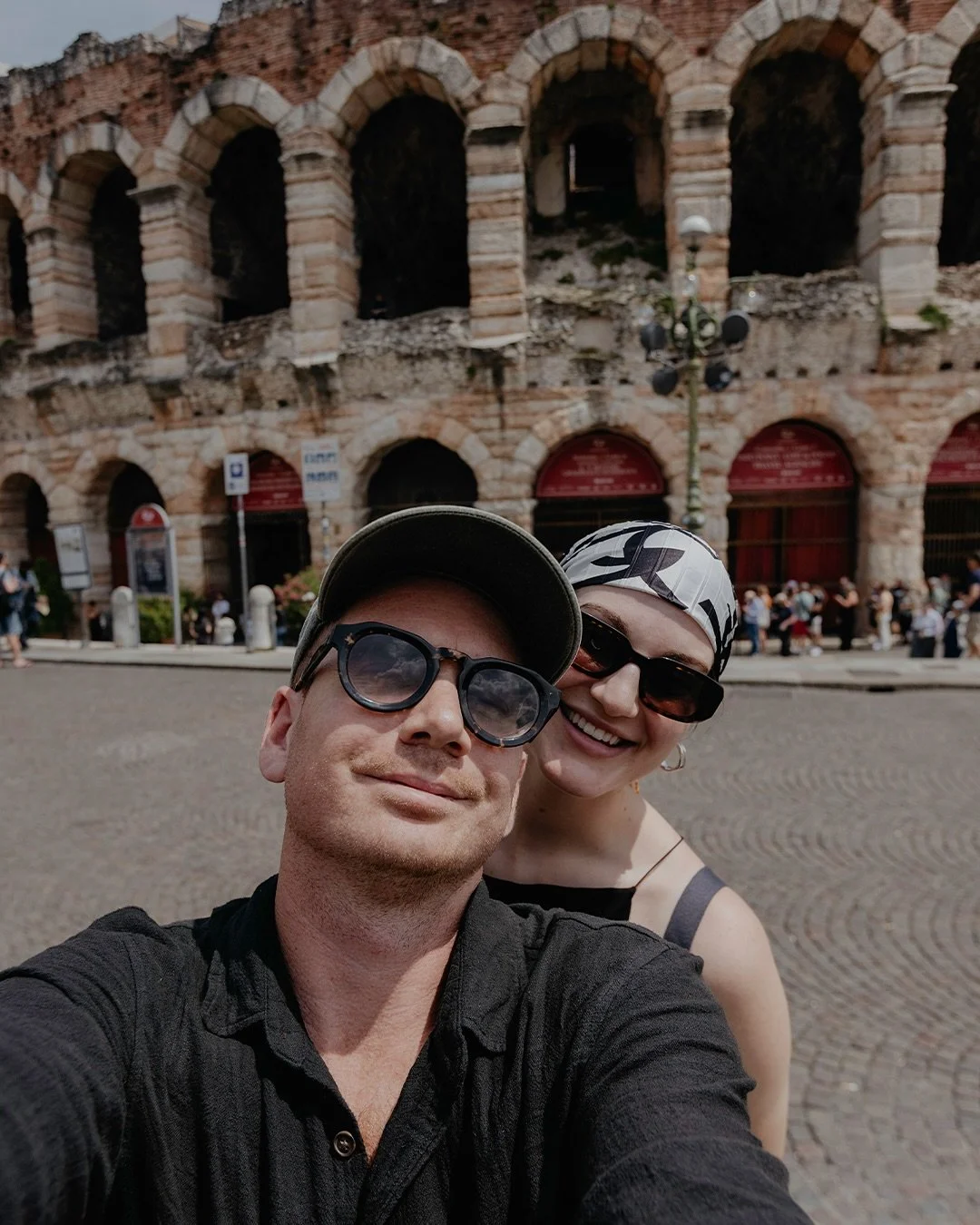 Romeo &amp; Juliet take Verona (last slide is my face when @emmaj0an directed us for 40 mins in the wrong direction from Venice to Verona) 😵&zwj;💫