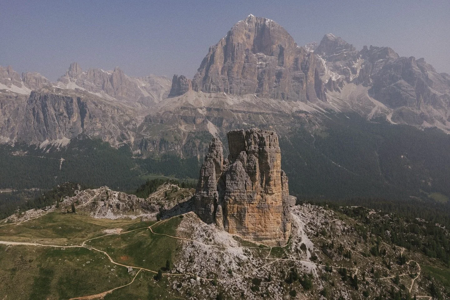 20 bangers - from Italy with love 🇮🇹 

#italyphoto #dolomites #canonr5 #landscapephotography