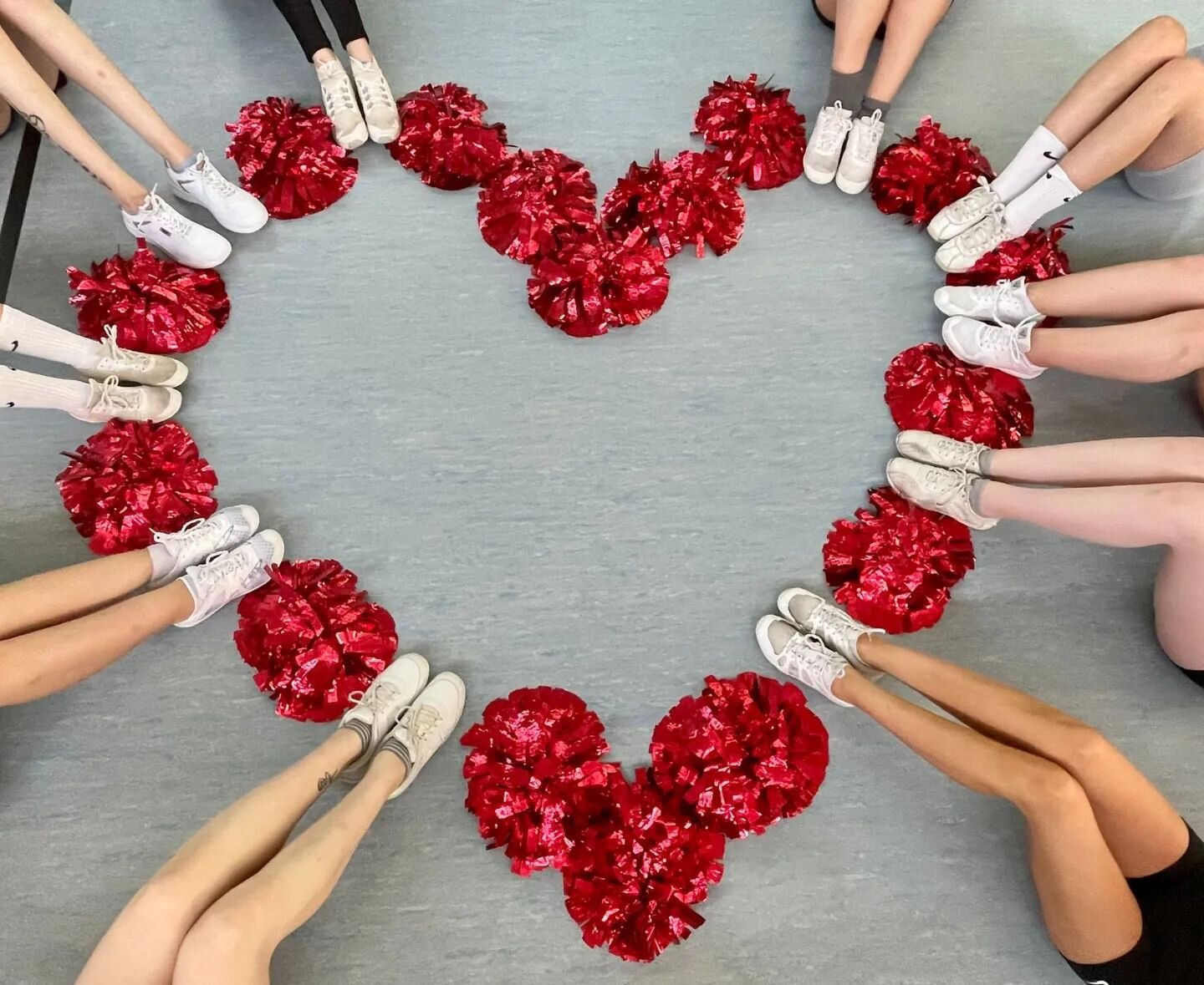 #justmarried❤️

Unsere Juniortrainerin @chantal_brmr und ihr Flo haben sich das Ja-Wort gegeben 💍😍
Wir freuen uns sehr f&uuml;r euch und w&uuml;nschen alles Gute und eine wunderbare gemeinsame Zukunft 🥰 

#wedding #love #hamburg #proudtoberoyale