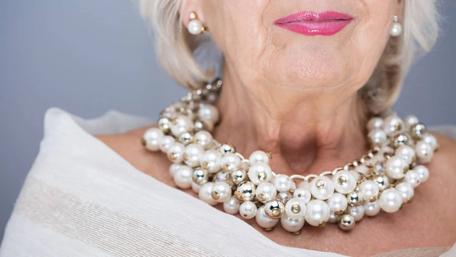 ChristianeBerthiaume_Styledevie_necklace-over50-noel-bijoux.jpeg
