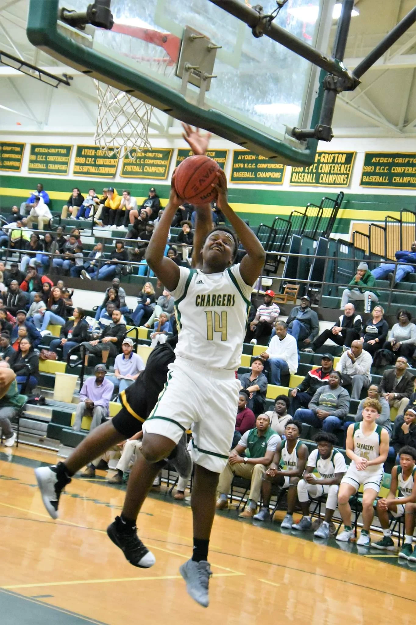 Ayden-Grifton boys, girls fall in matchup against Farmville Central