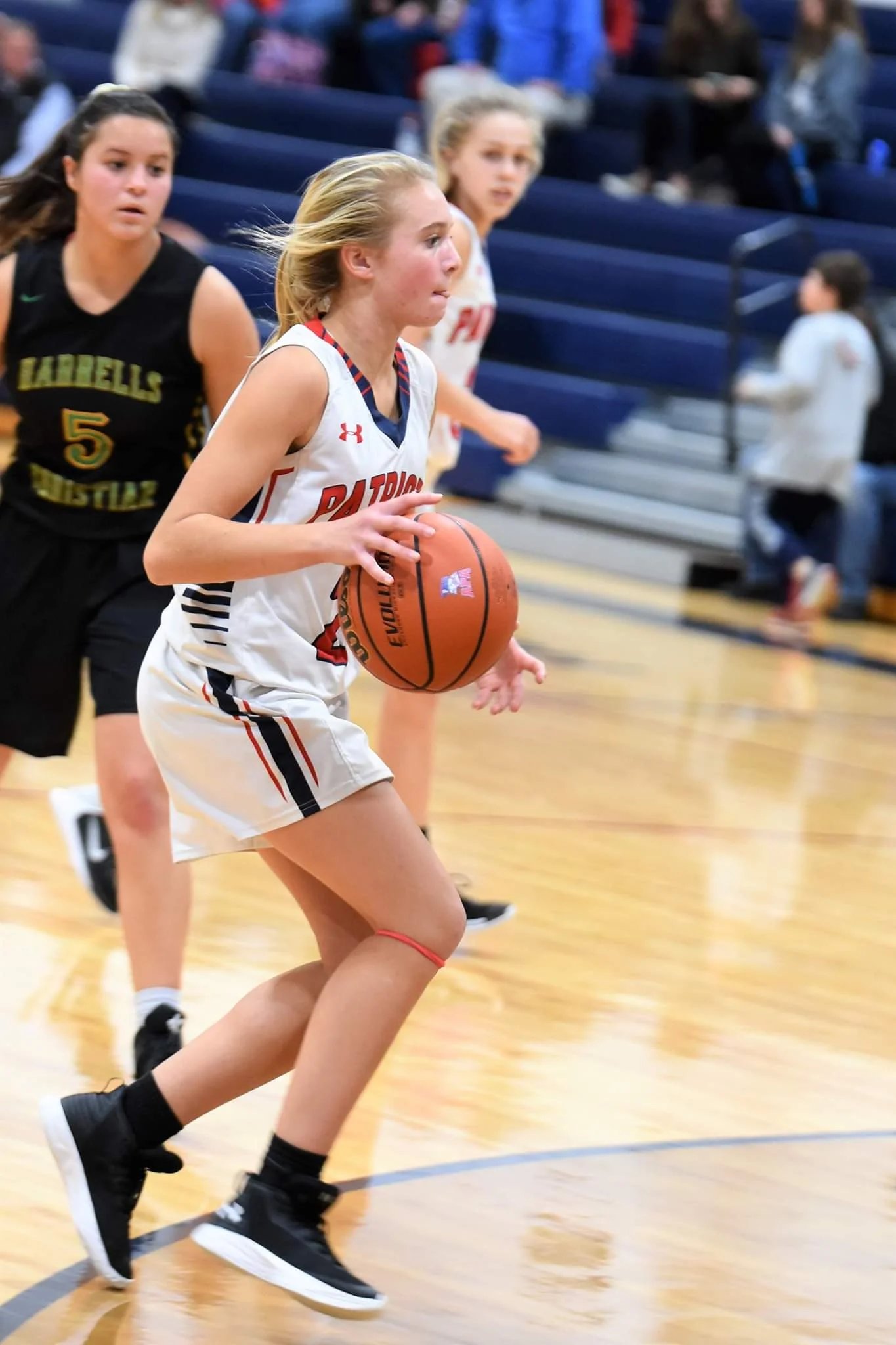Arendell Parrott’s Ava Blair drives to the basket in a victory over Harrells Christian Thursday. Photo by William “Bud” Hardy / Neuse News