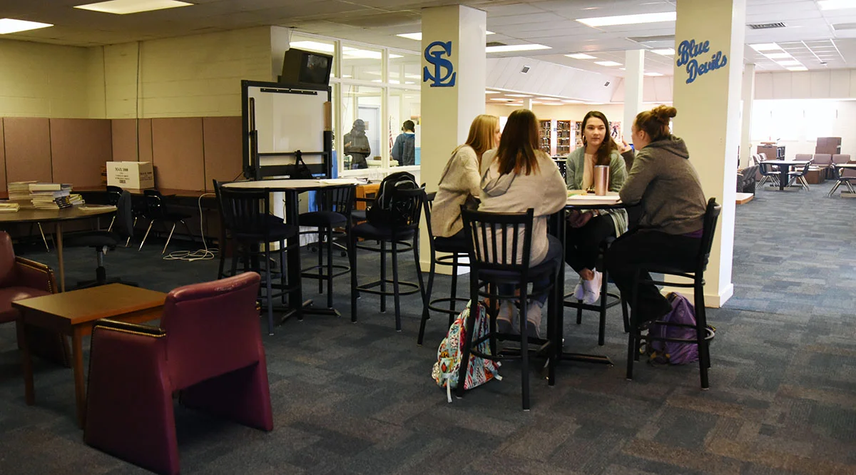 South Lenoir Media Center receives grant from state library group