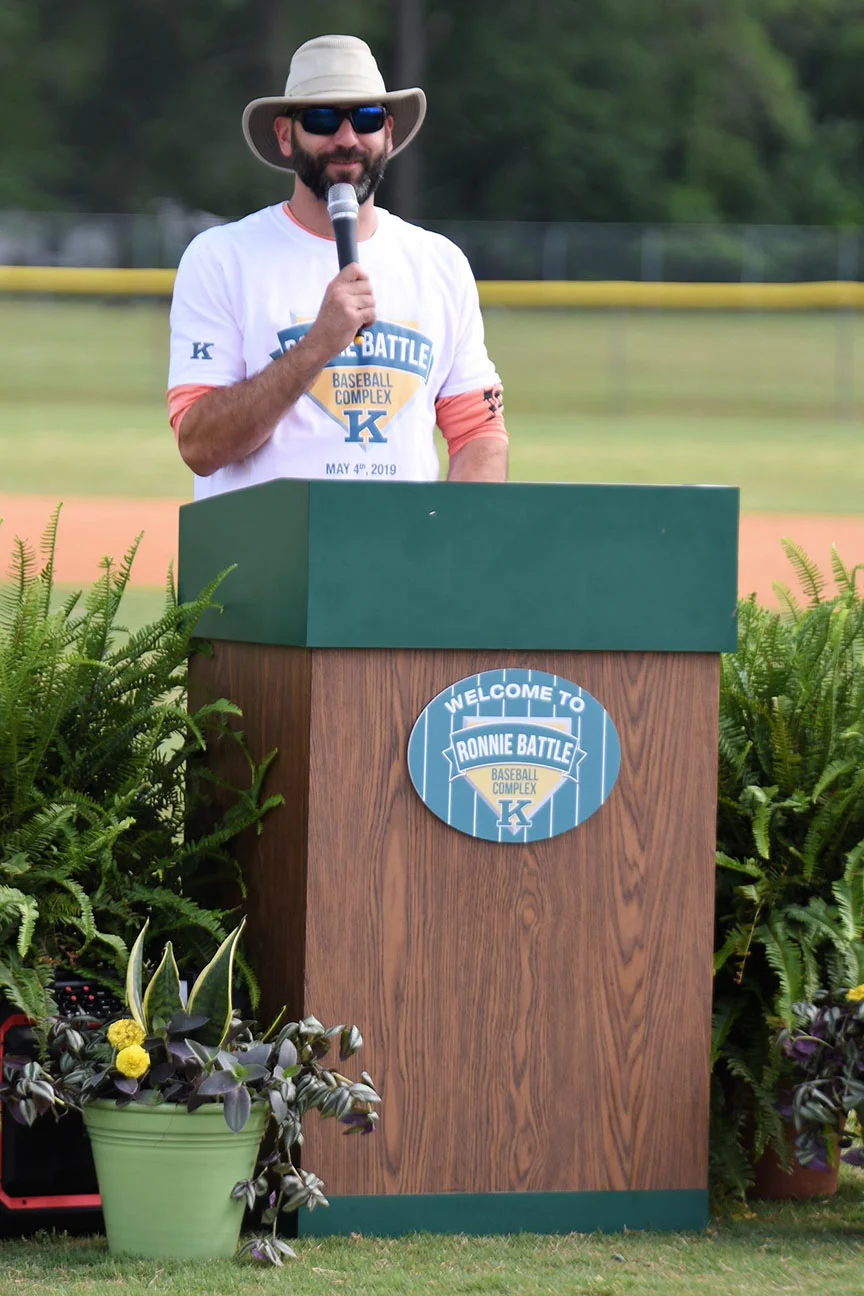 Former Major League Baseball player Chris Hatcher speaks at Saturday’s ceremony. Photo by William ‘Bud’ Hardy / Neuse News
