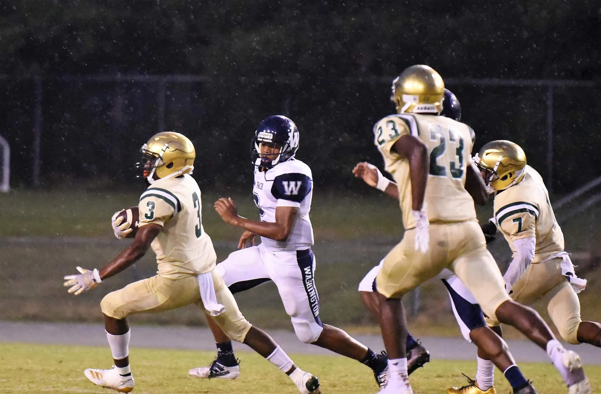 Kinston drops first conference opener since 2012, falls to Washington