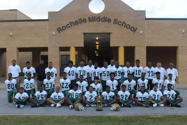 Rochelle Middle School celebrates conference championship in football