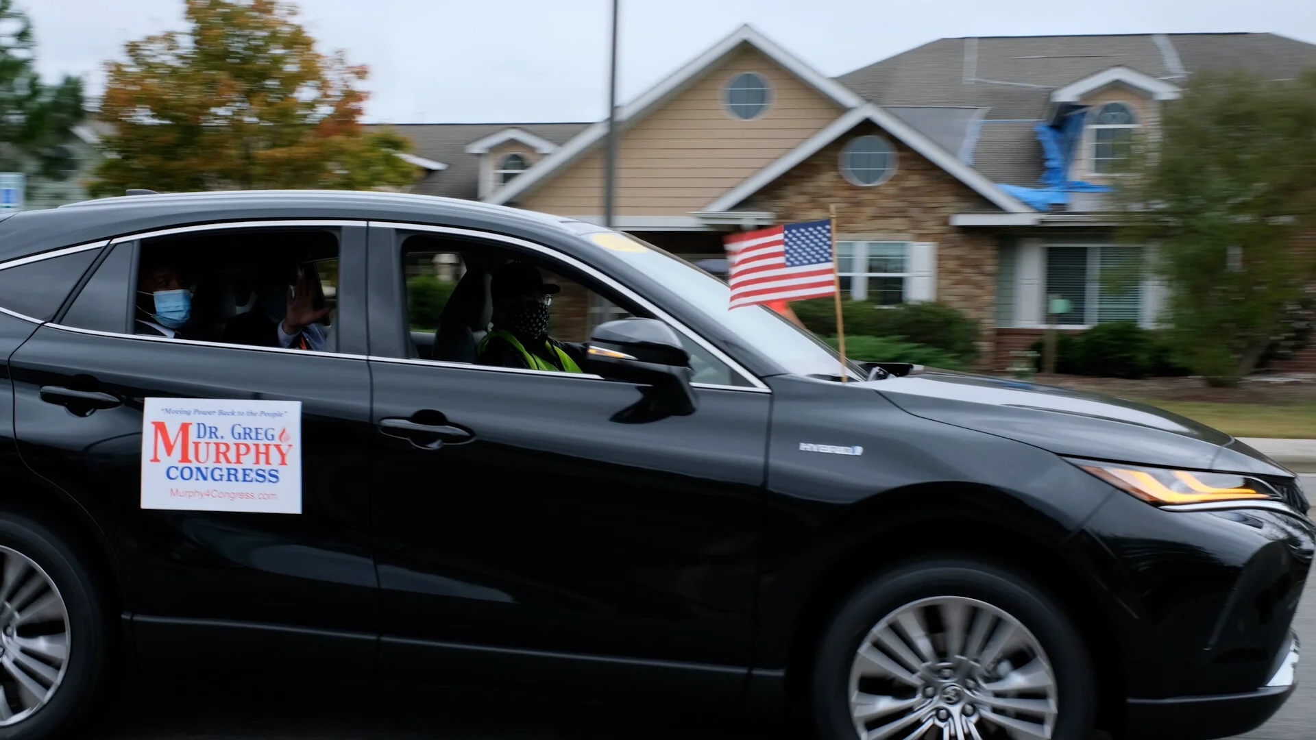 Dr. Greg Murphy joined in the Veteran’s Day Parade.                                    Photo: Jose Perez/Neuse News