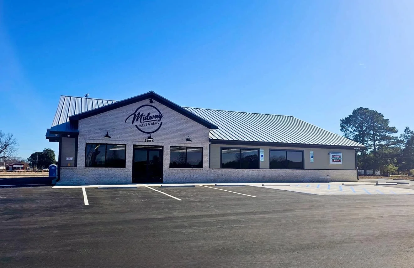 Midway Mart No. 2 opens in Deep Run