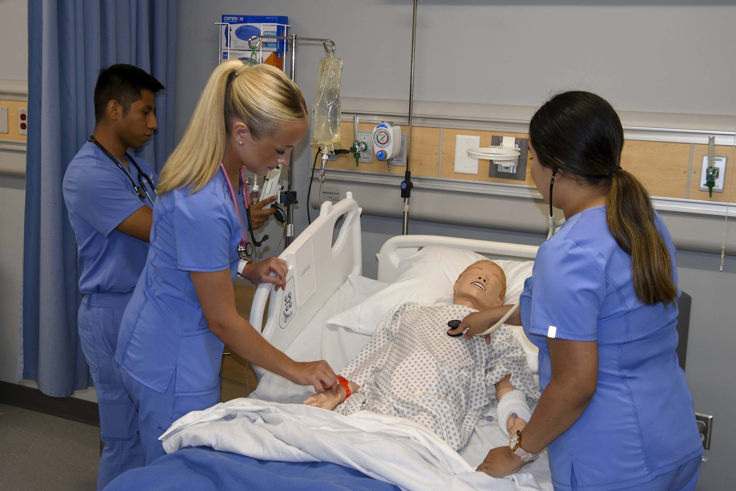 Empowering Lenoir Community College Students: North Carolina Community Colleges and UnitedHealthcare Announce Future Leaders in Health Scholarship Program