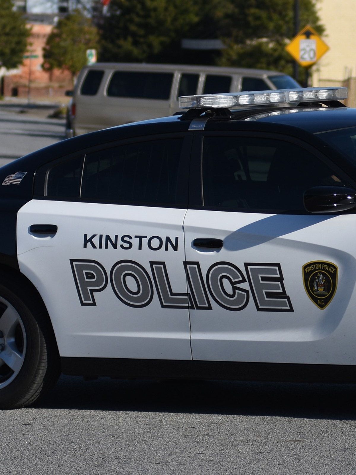 Kinston police investigate shooting at St. Johns Village Apartments