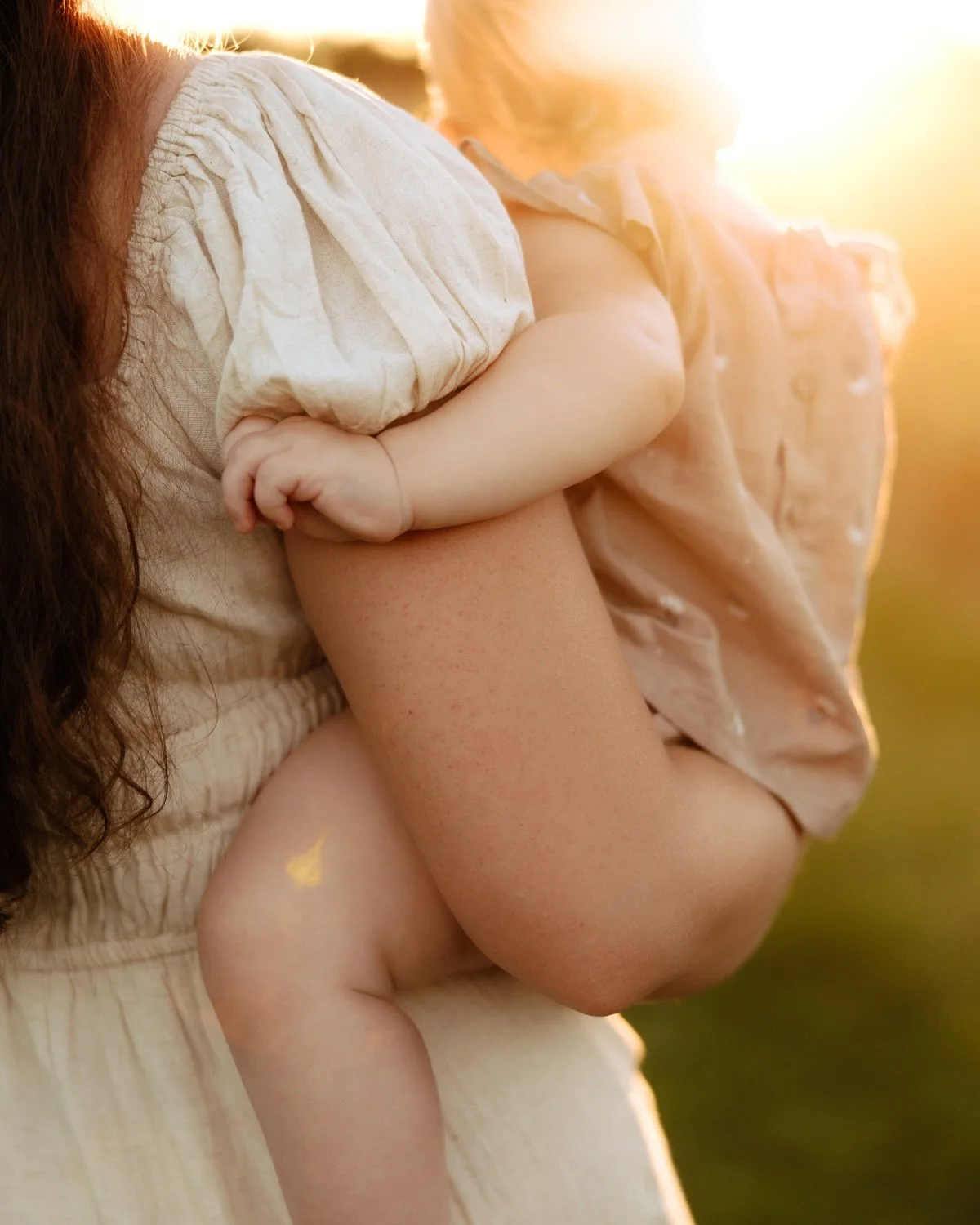 These moments go fast.
.
#cedarfallsphotographer #cedarvalleyphotographer #iowaphotographer