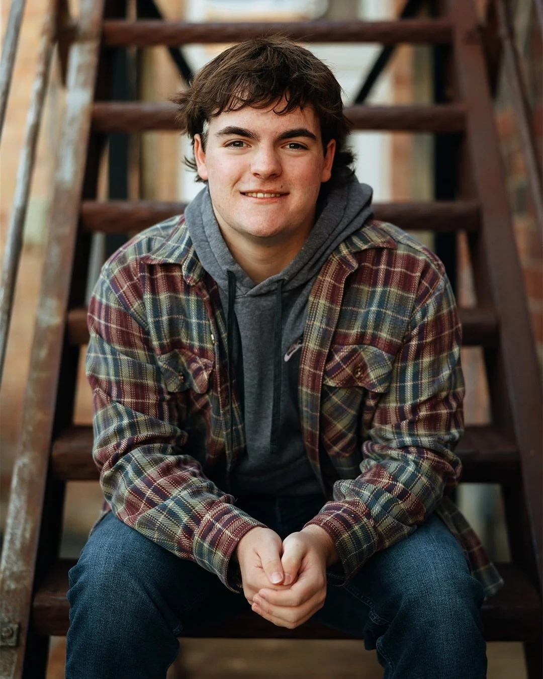 Boaz | Class of 2026 🎓
.
@boazbartlett 
.
#seniorpictures #cedarvalleyphotographer #seniorphotography #iowaphotographer #cedarfallsphotographer