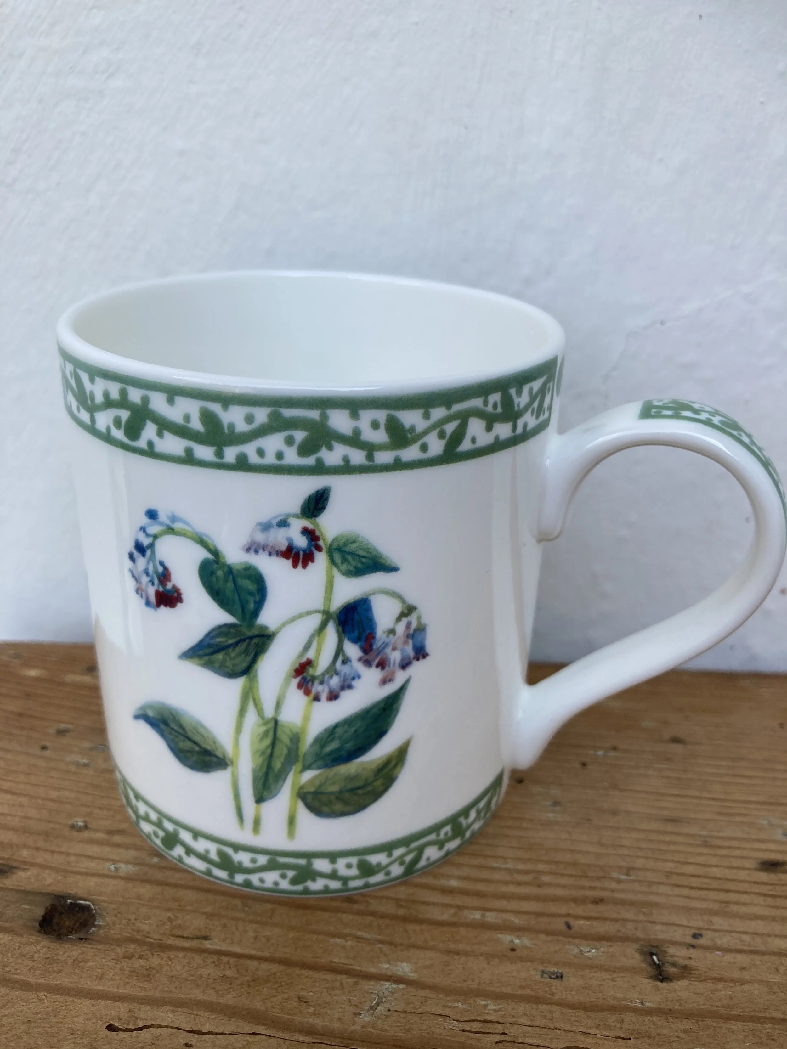 Green Comfrey, Apple Blossom, Forget Me Not.jpeg