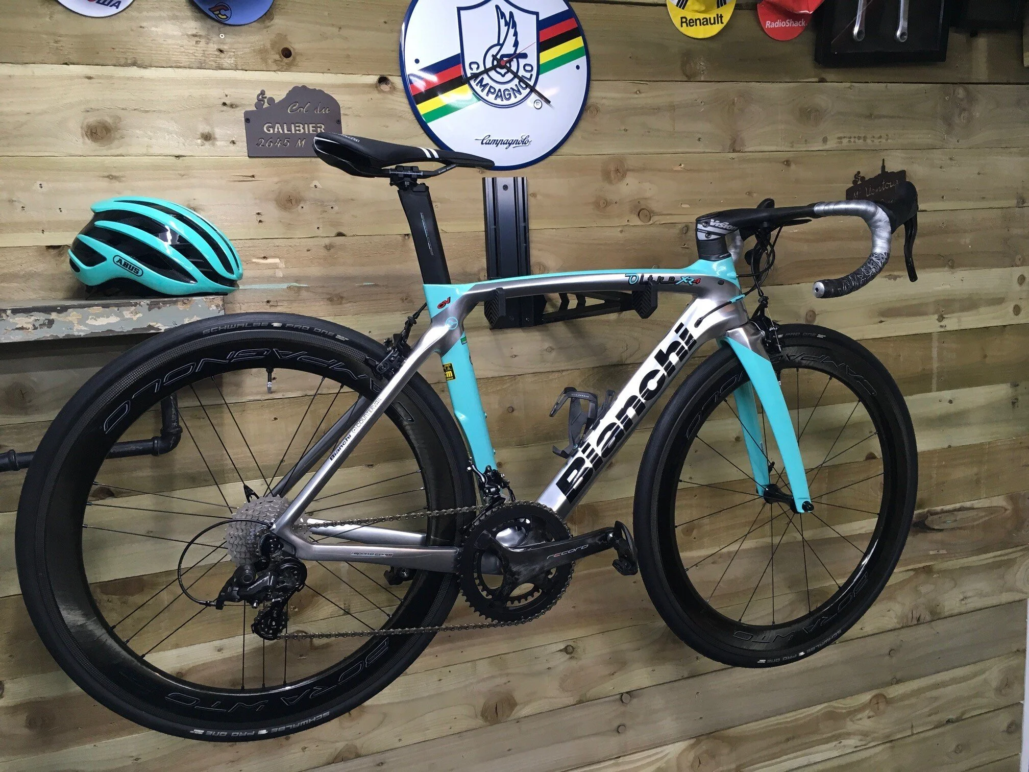 bianchi oltre xr4 bottom bracket