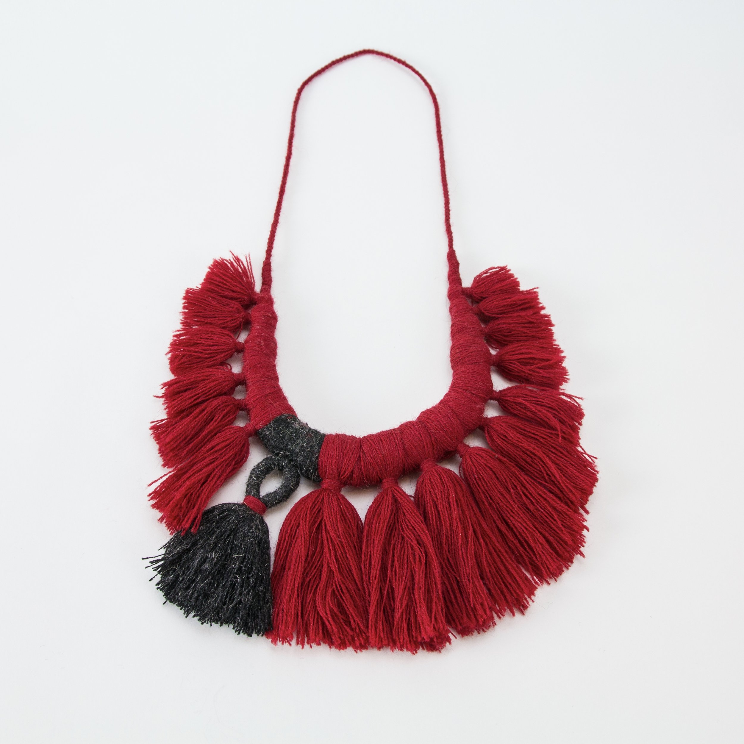 FLOURISH : WOOL NECKPIECE