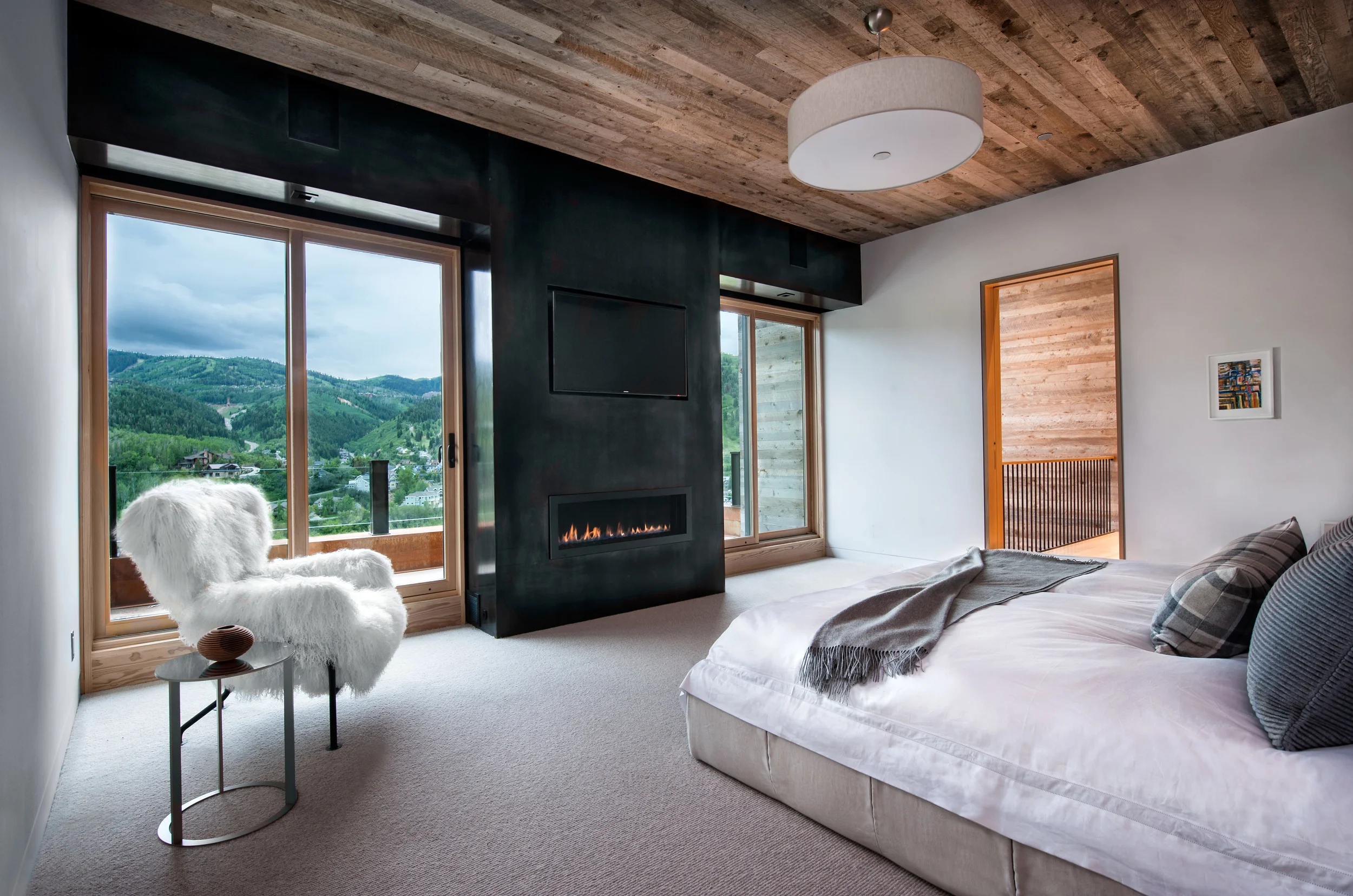 1407_Porteus_Master_bed_View_vers-6-7301.jpg