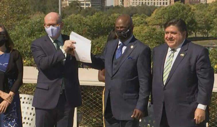 New law moves Illinois toward 100% clean energy by 2050