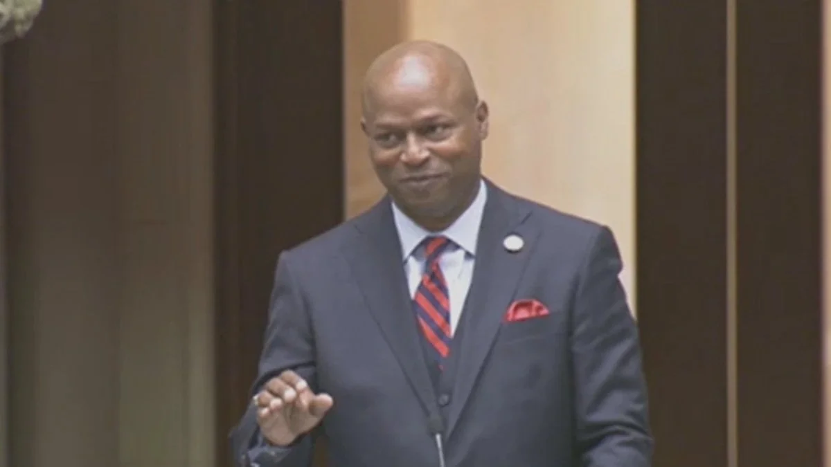 Speaker Emanuel ‘Chris’ Welch visits New York General Assembly