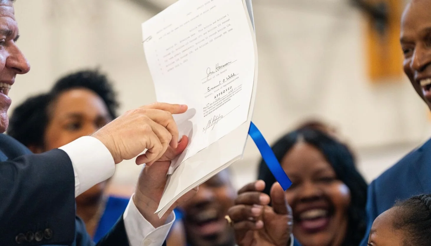 Pritzker signs $50.4 billion budget that boosts early education funding — and stops state officials’ raises from breaking the law