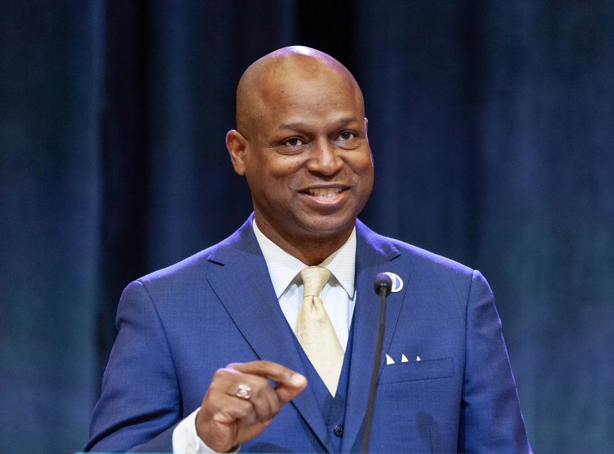 Illinois Education Association Honors Speaker Welch