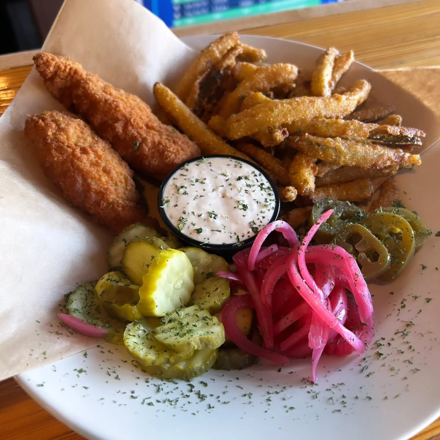 YUM!!

Spend some time on us this week!

New Specials here till they're gone!

Have you tried them all?

#tavern #food #bar #bartender #spokane #spokaneeats #love #supportlocal #eatlocal #bestofspokane