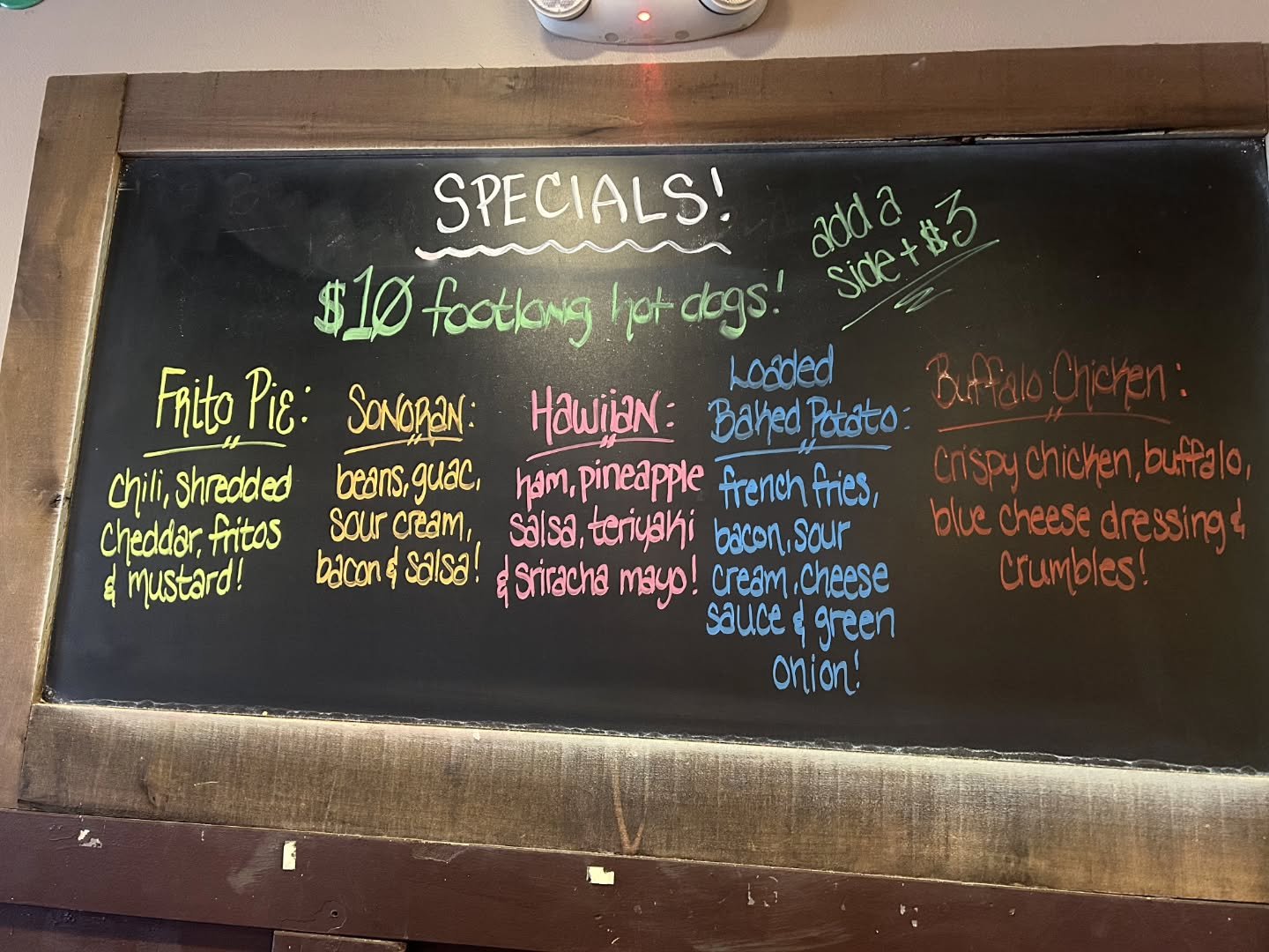 🌭HOT DOG! 🌭🌭🌭🌭🌭 

Stop in for a foot long!! 

Here at the TAV we try to bring you new tastes for better prices!! 

Don't forget our seasonal drinks and event specials! 

Atmosphere, Beer, and Gonzaga Cheer!

See you at The TAV!