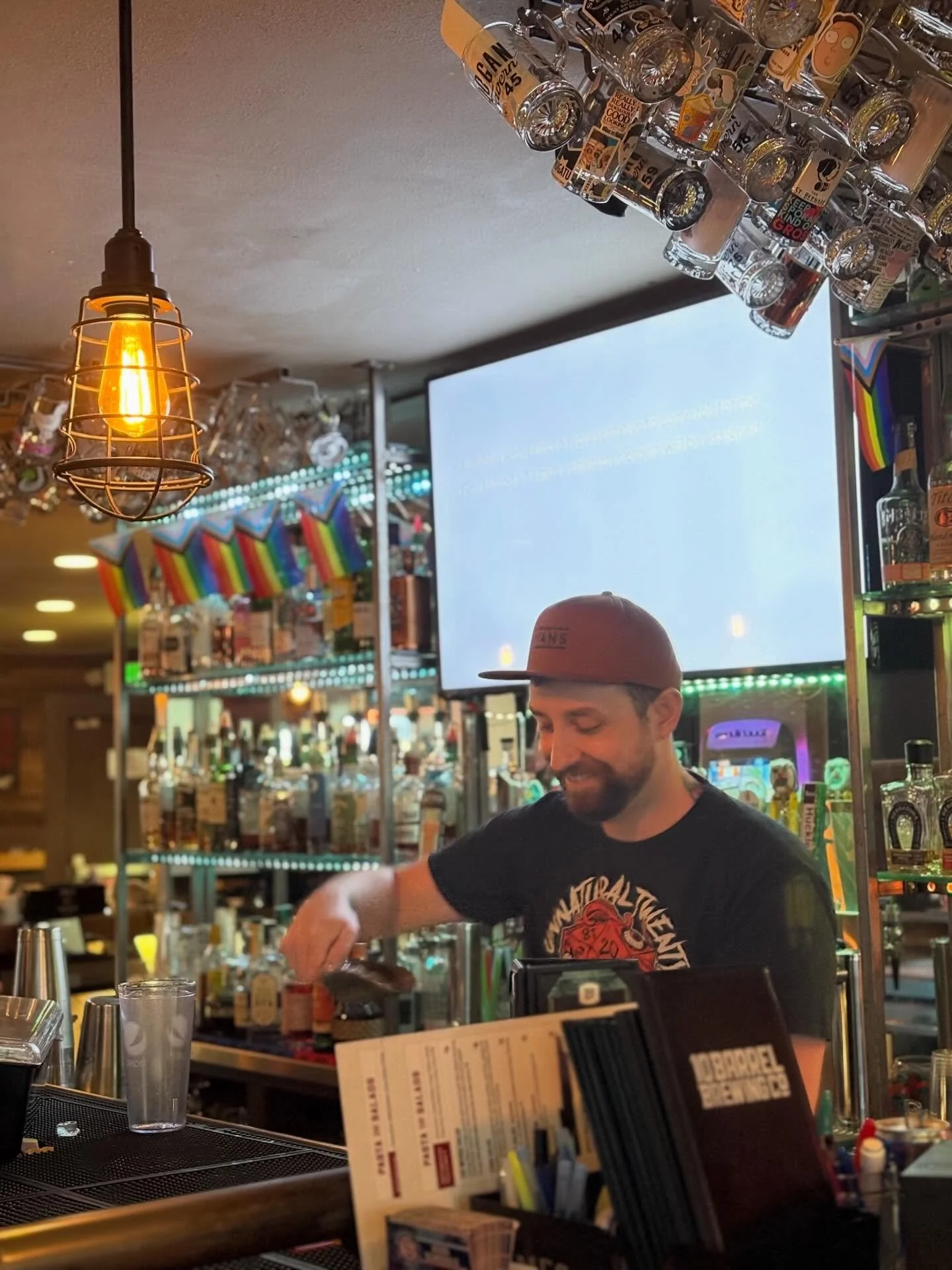 🥳 HAPPY BIRTHDAY to our sweet, goofy, talented bartender, trivia host, bingo master, social media manager, CHRIS!!!! We are so grateful for you, enjoy your day! 🥂🫶🏼